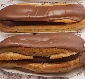 Eclair au chocolat